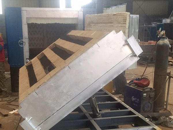 翻轉(zhuǎn)臺車爐